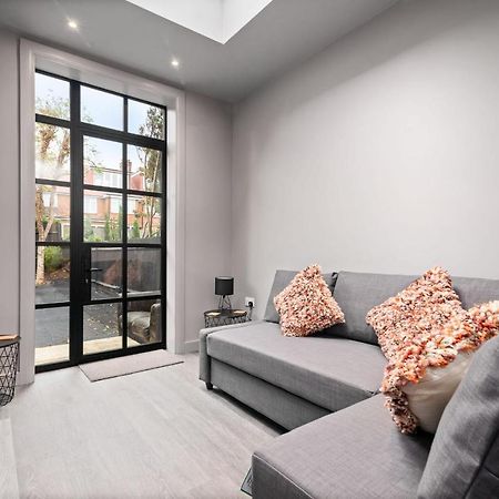 Lovely 2-Bed Apartment - Hosted By Guestready London Bagian luar foto